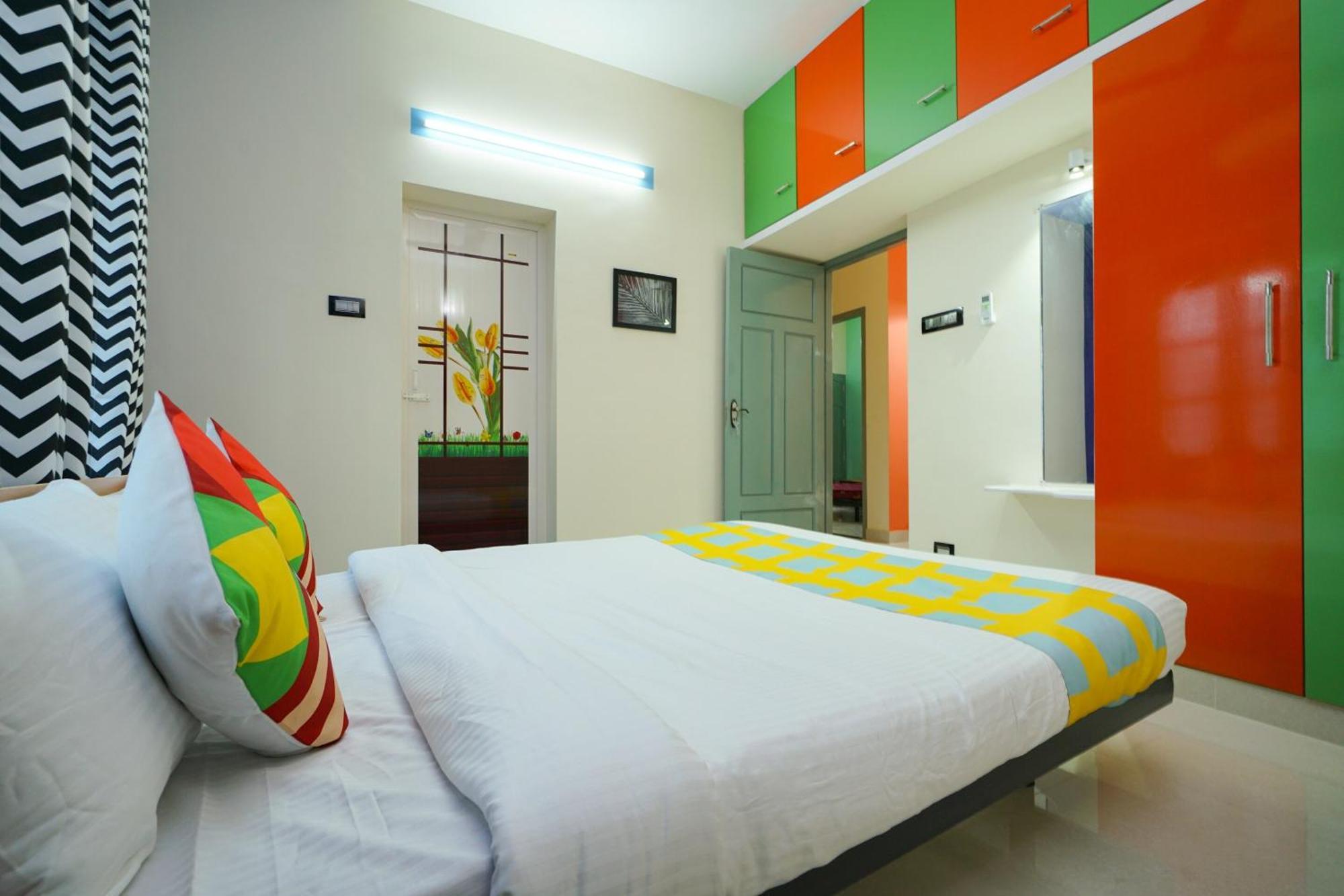 Hotel O Majestic Stays Kazhakuttam Exterior foto