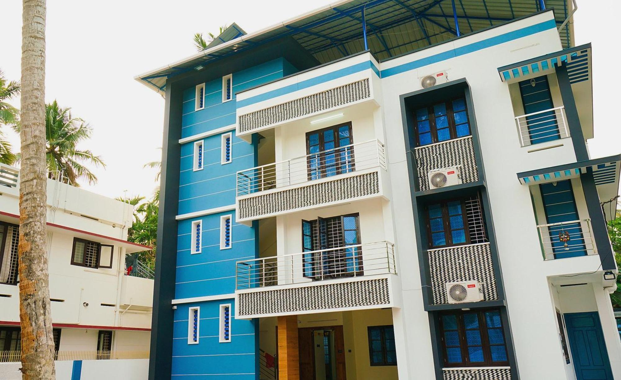 Hotel O Majestic Stays Kazhakuttam Exterior foto